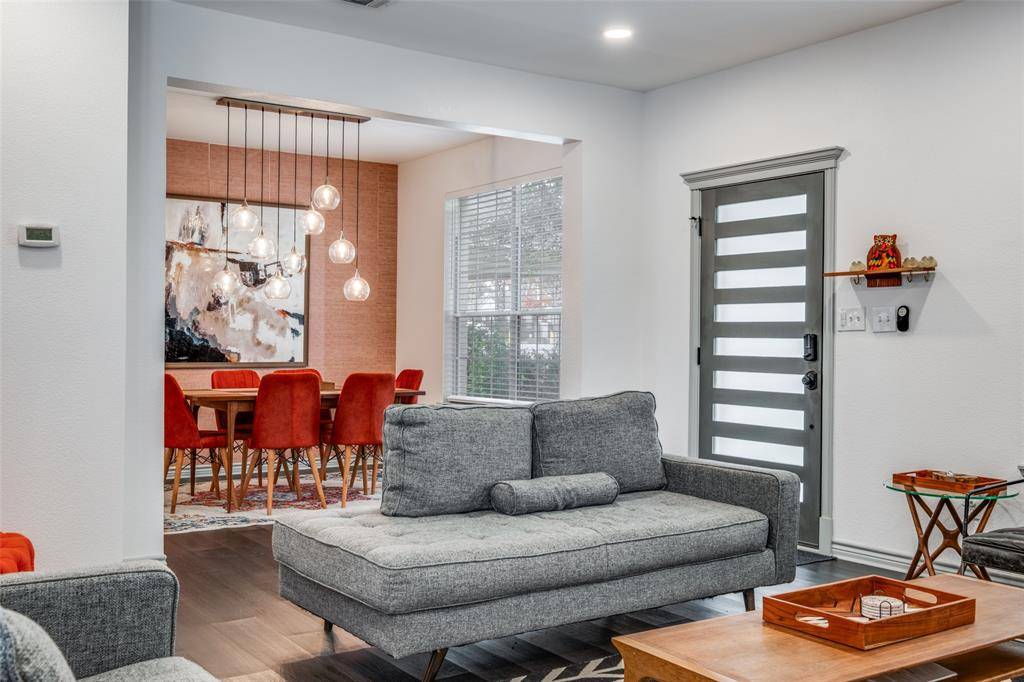 700 Martinique Avenue, Dallas, TX 75223