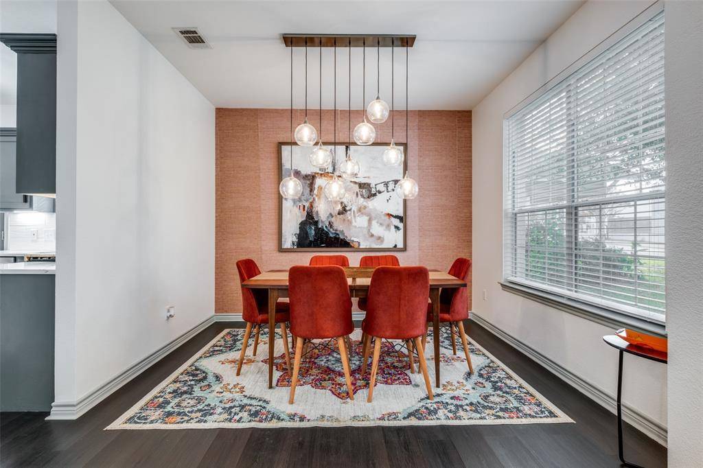 700 Martinique Avenue, Dallas, TX 75223