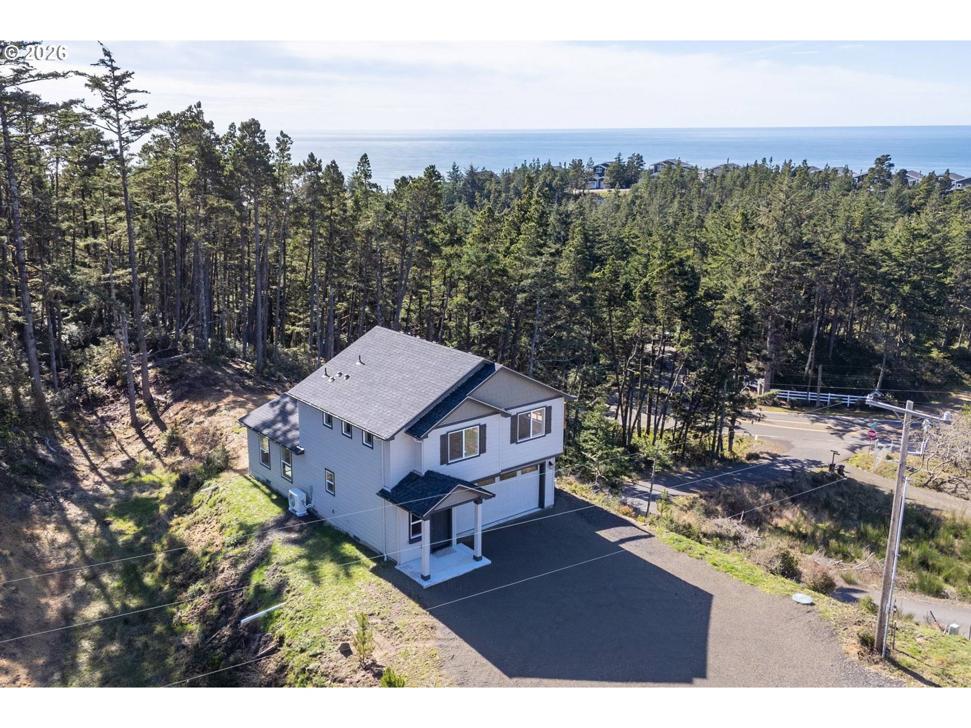201 HIGHLAND DR, Oceanside, OR 97134