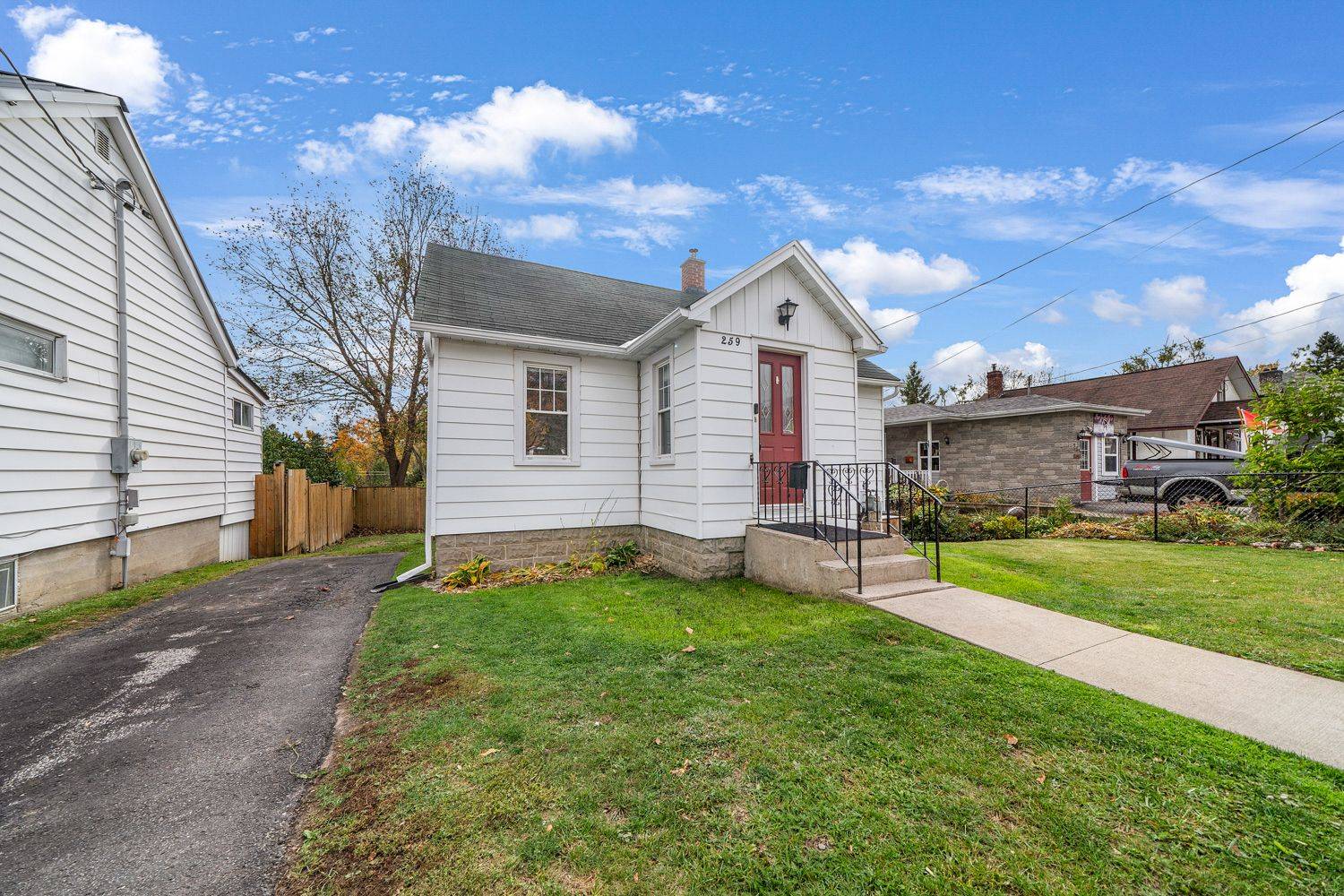 259 Nottawasaga ST, Orillia, ON L3V 3K5