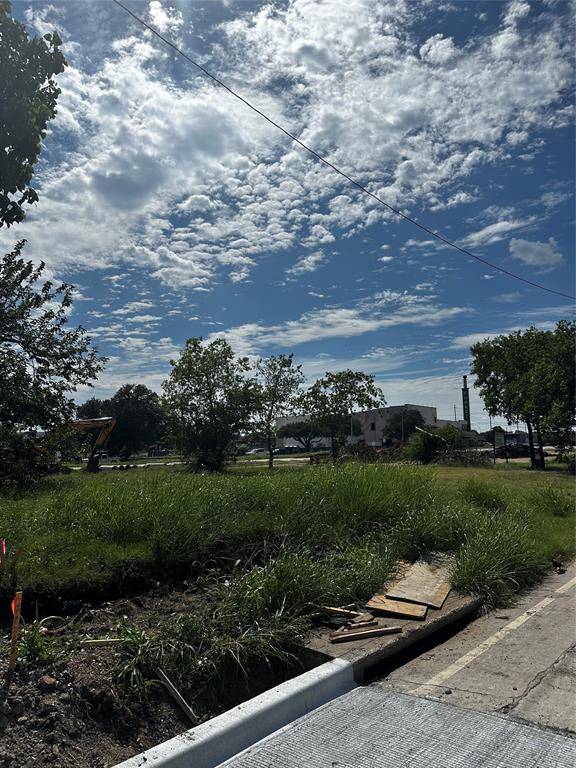 2209 Pennsylvania Avenue, Dallas, TX 75215