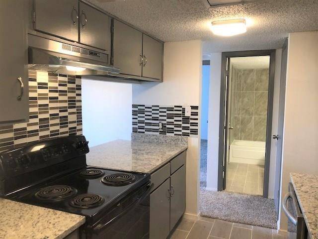 919 S Weatherred Drive #206, Richardson, TX 75080