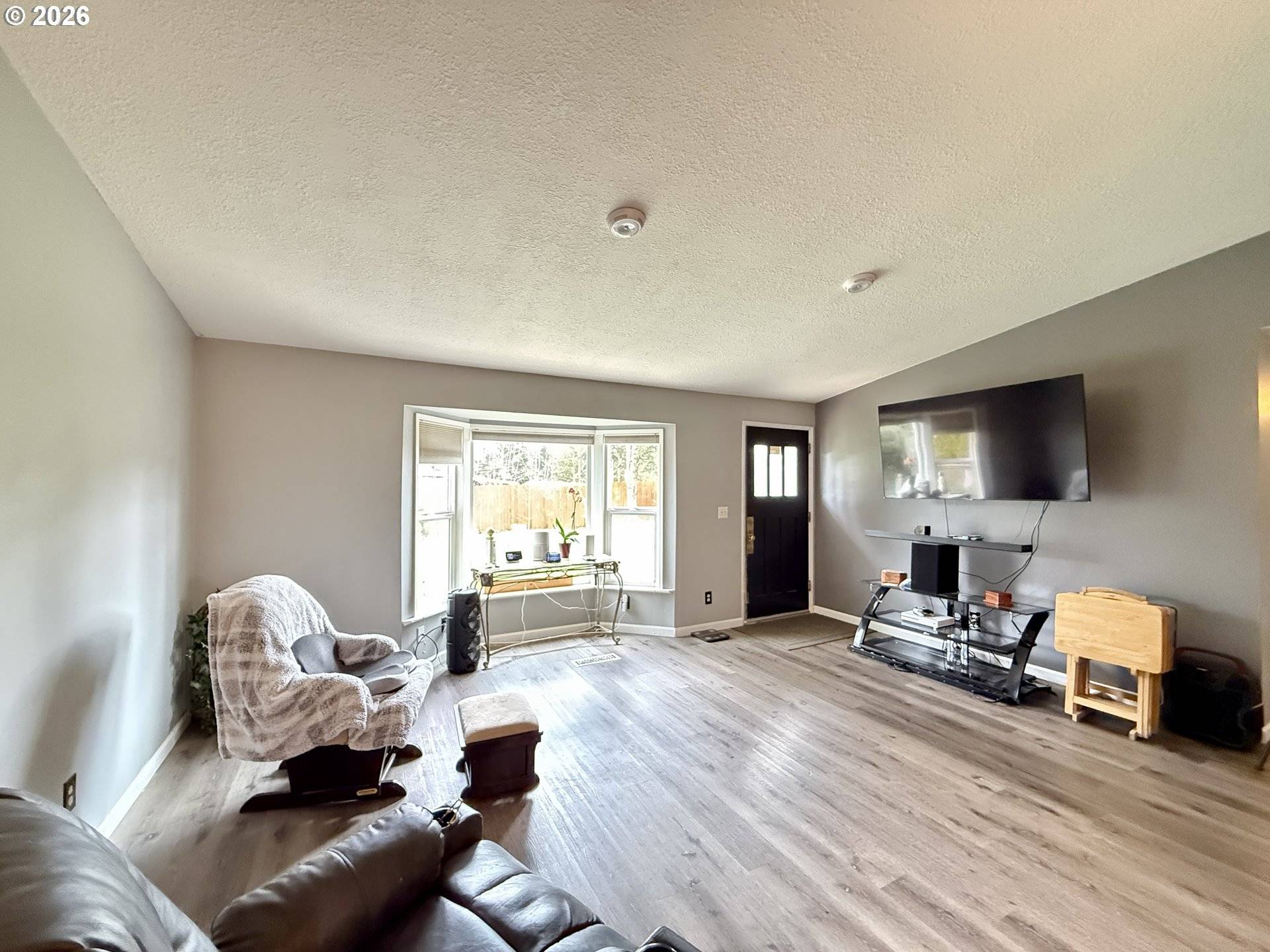 105 TIMBERLINE DR, Castle Rock, WA 98611