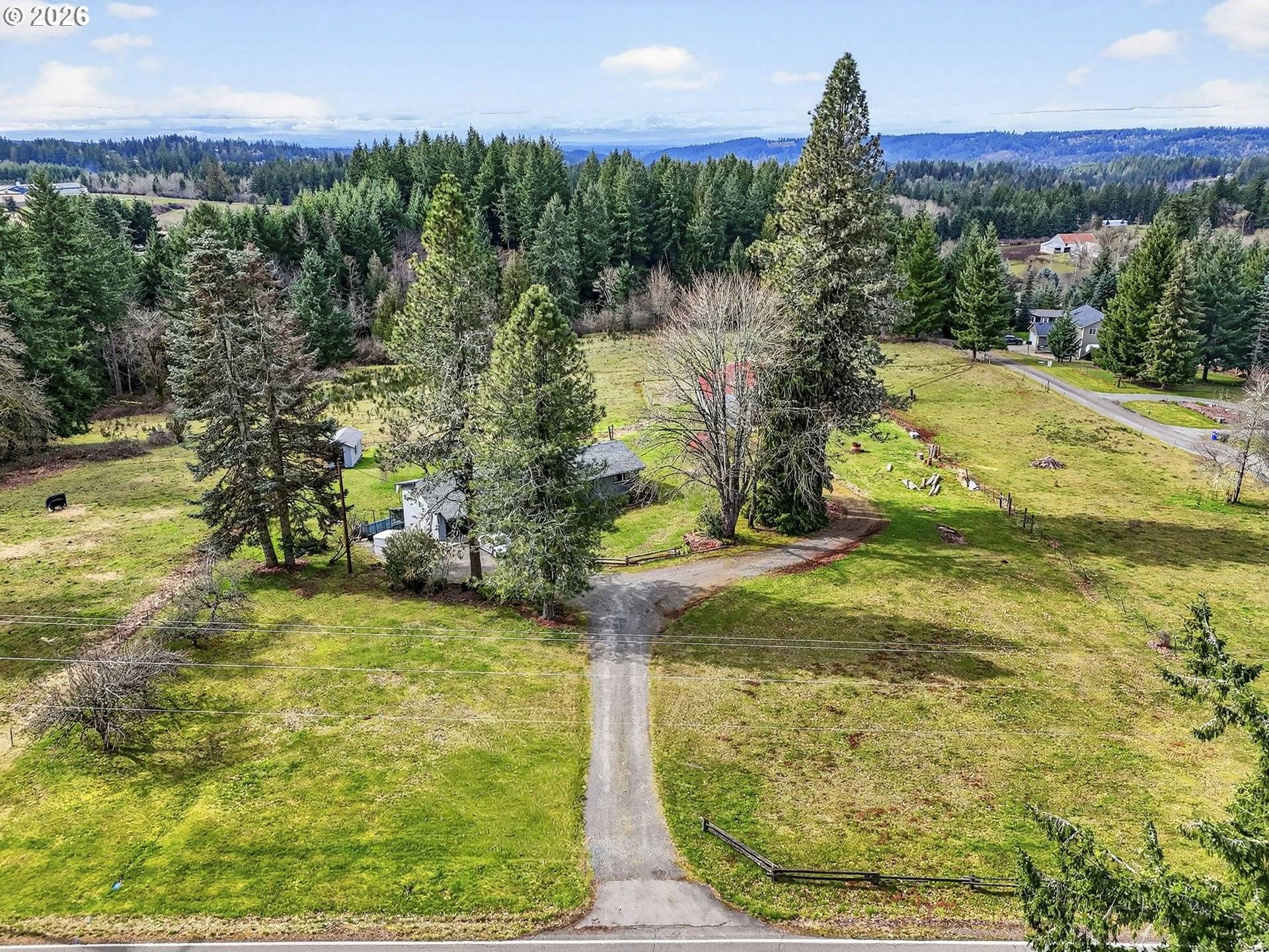 30187 S GRAYS HILL RD, Colton, OR 97017