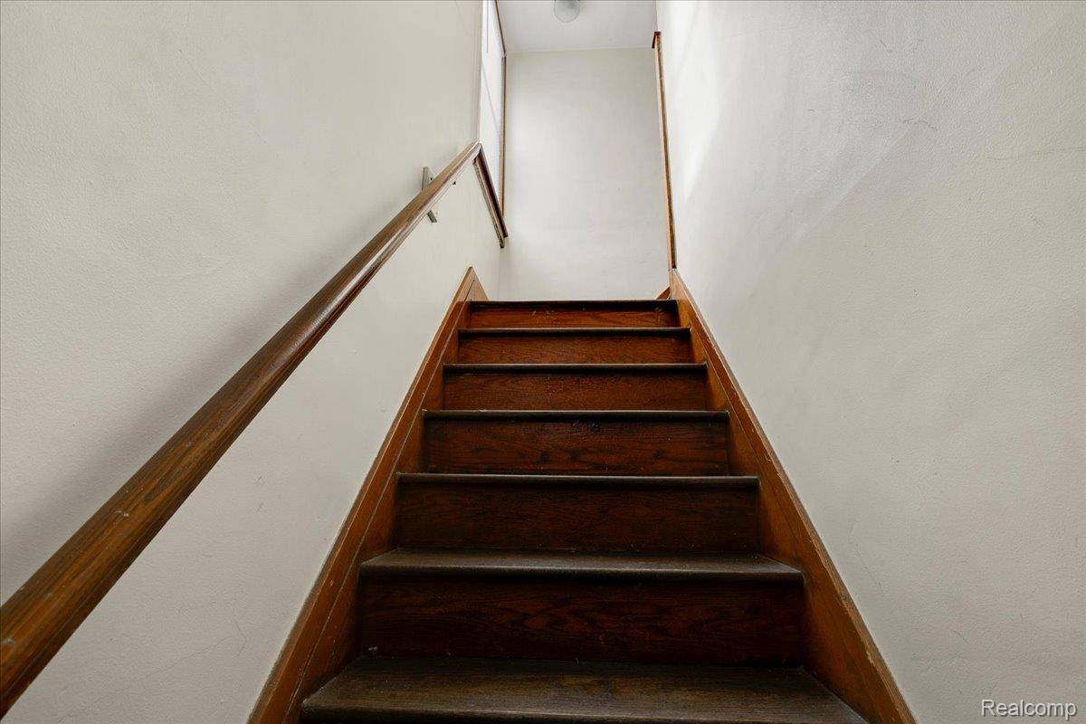 1413 Wayburn, Grosse Pointe Park, MI 48230