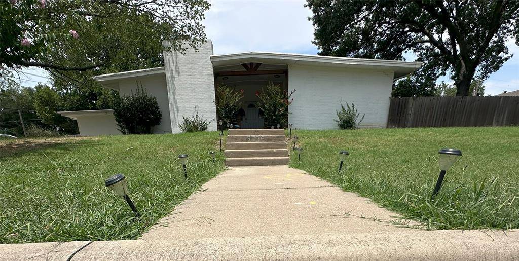 5736 Wedgmont Circle N, Fort Worth, TX 76133