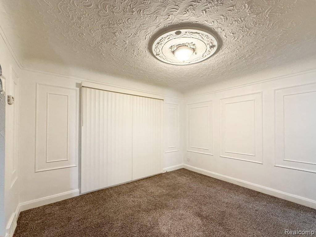 17214 Roselawn ST N, Detroit, MI 48221