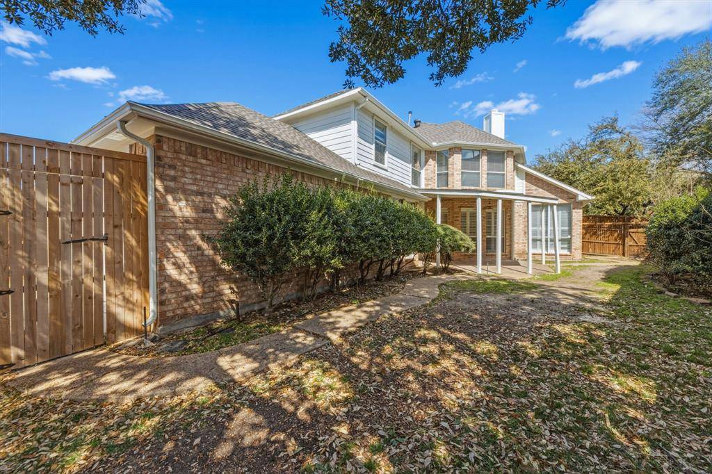 4124 Briarbend Road, Dallas, TX 75287