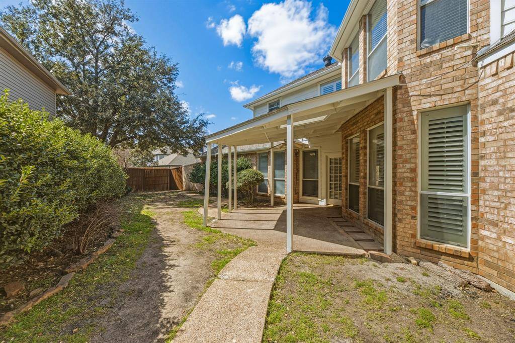4124 Briarbend Road, Dallas, TX 75287