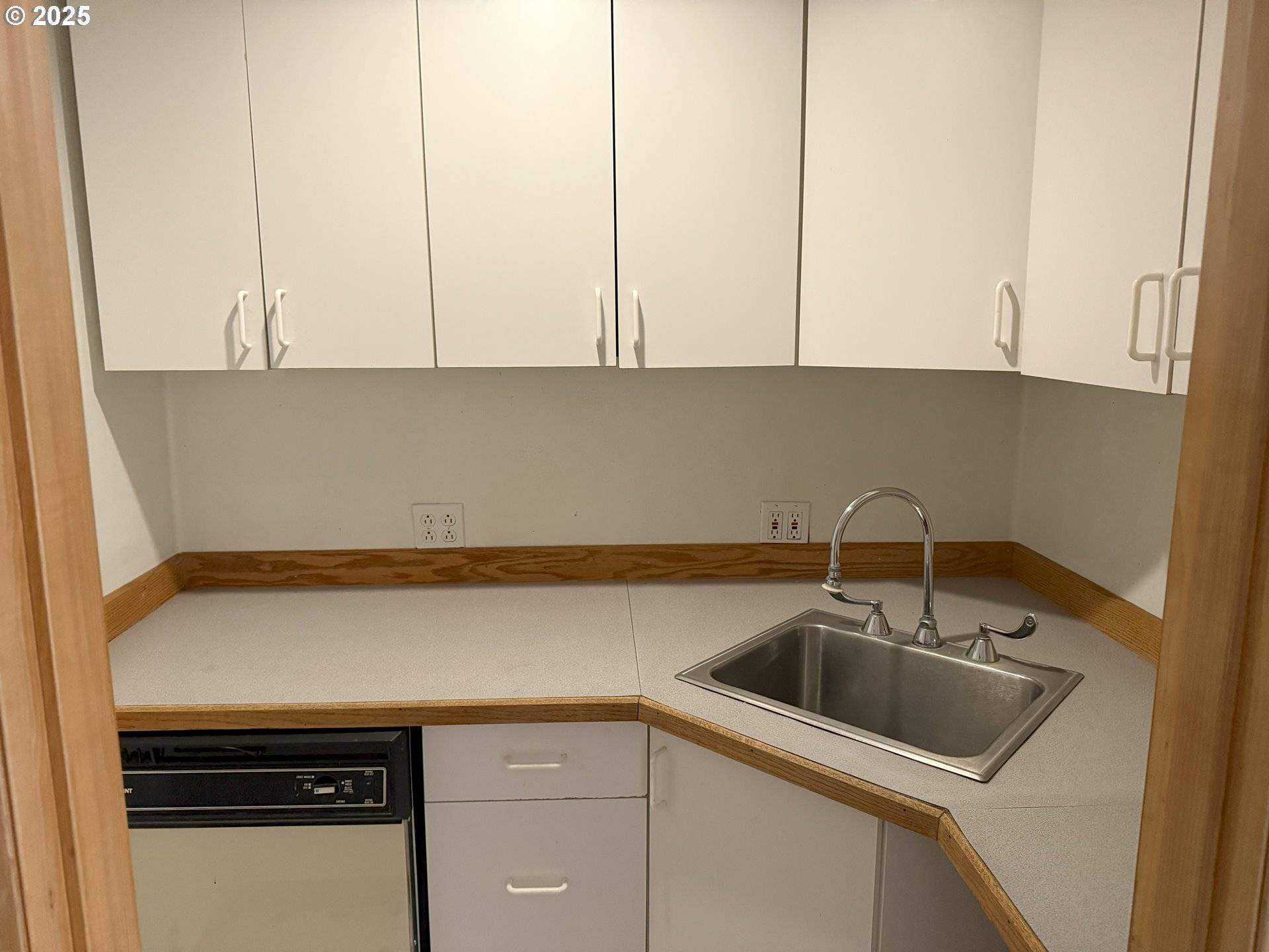 1920 N VANCOUVER AVE, Portland, OR 97227