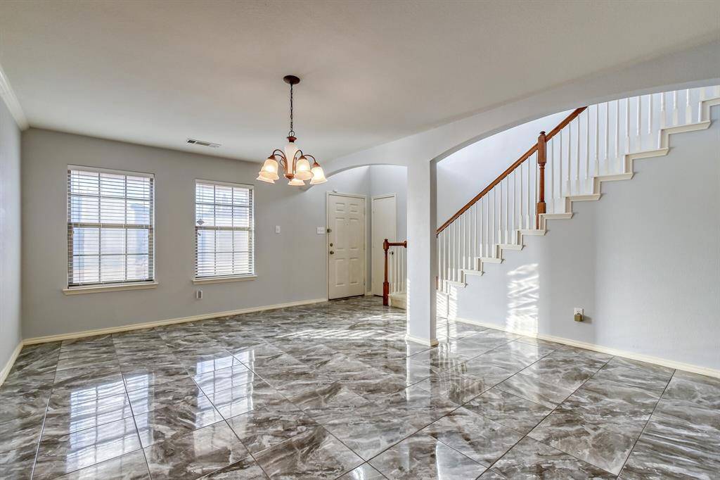 5832 Arena Circle, Fort Worth, TX 76179