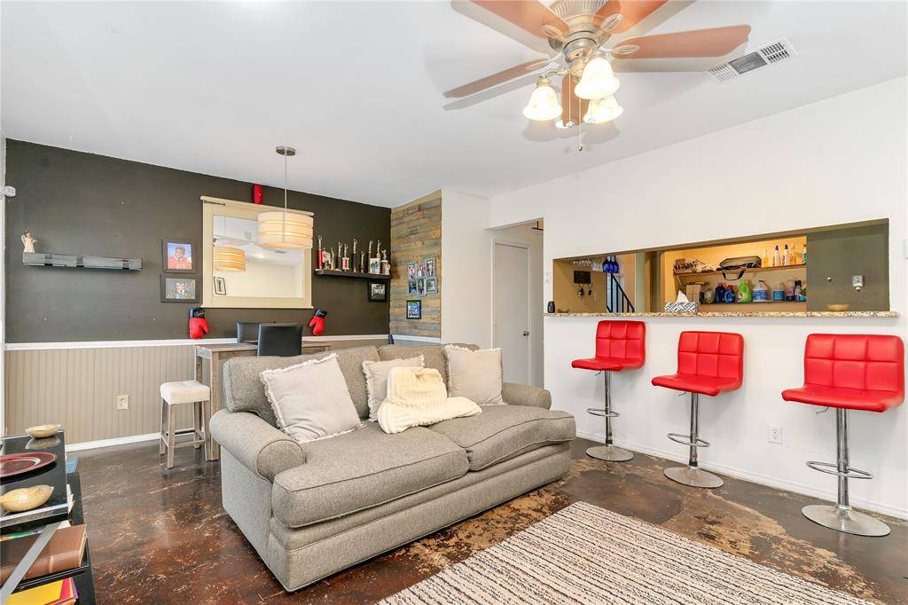 1507 Maybrook Court, Arlington, TX 76014