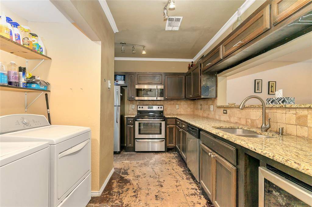 1507 Maybrook Court, Arlington, TX 76014