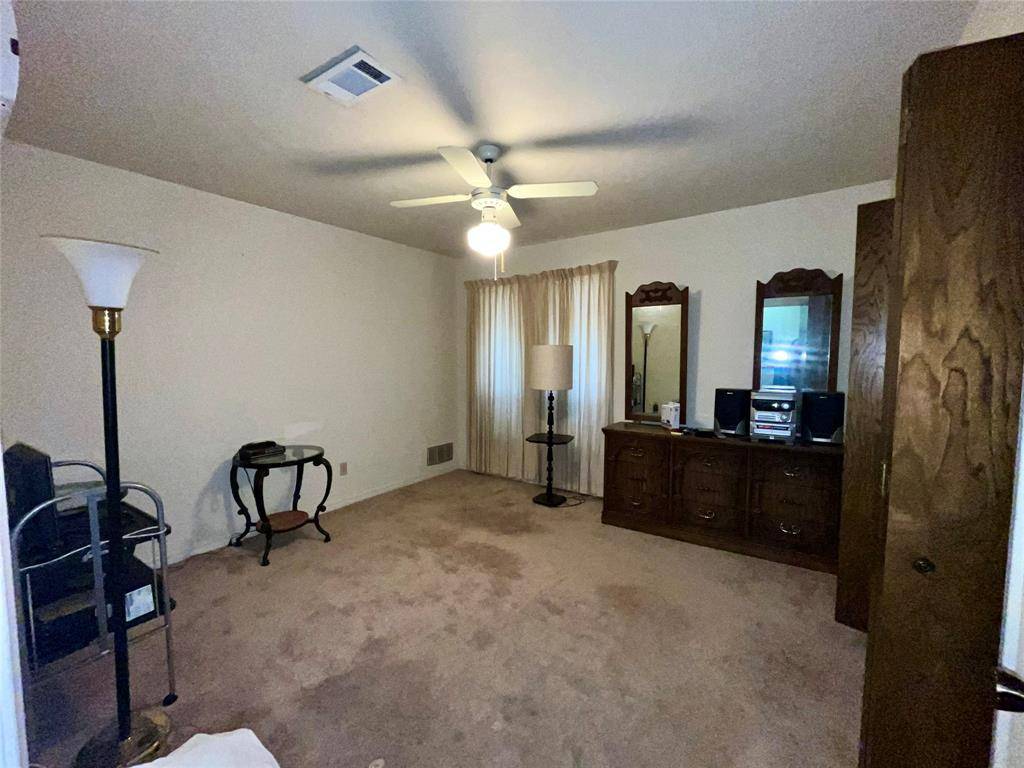 2133 Oak Valley Lane, Dallas, TX 75232