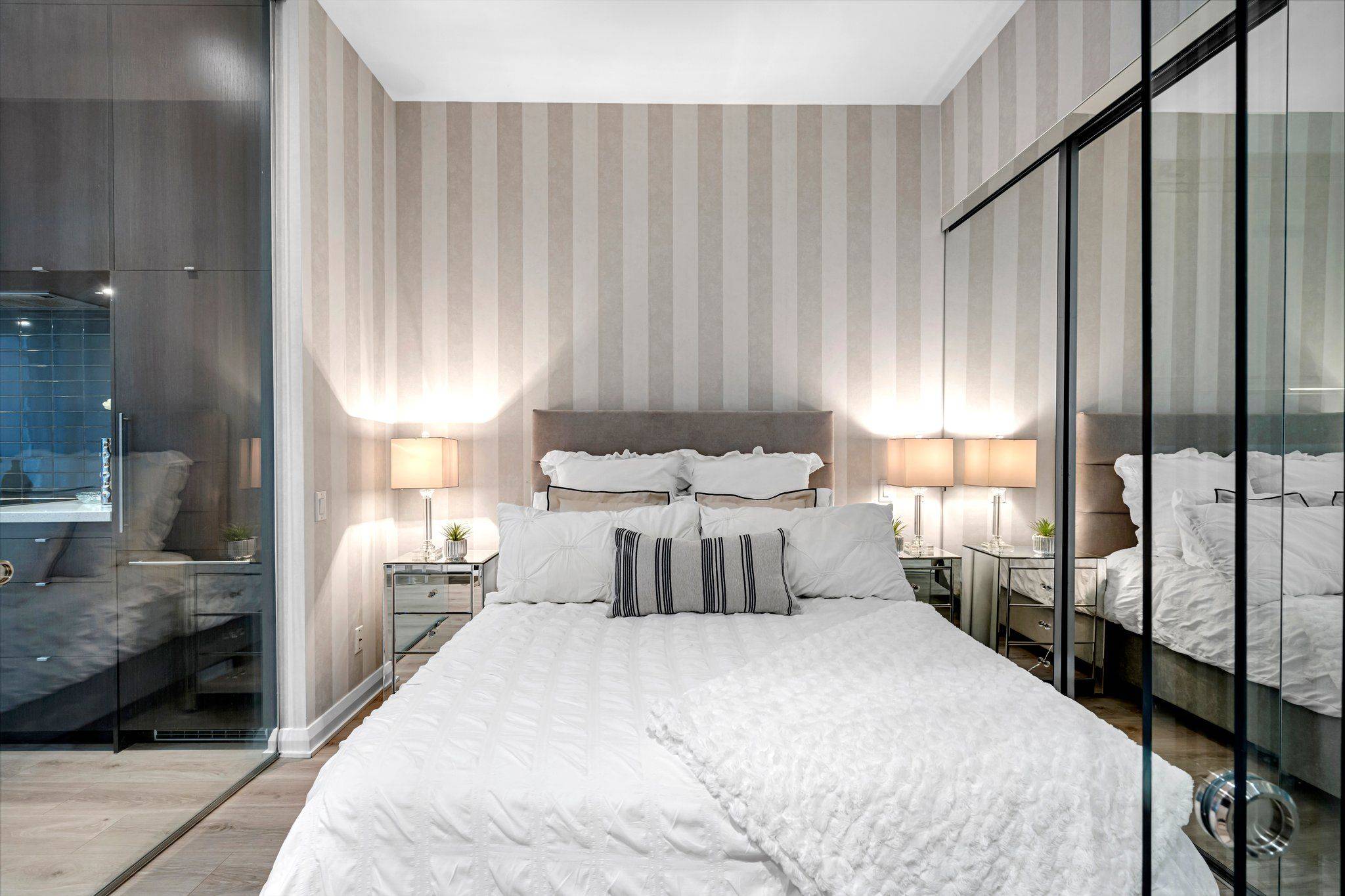 155 Yorkville AVE #304, Toronto C02, ON M5R 1C4