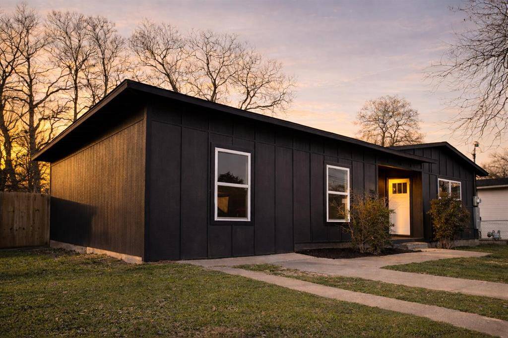 2915 56th Street, Dallas, TX 75241