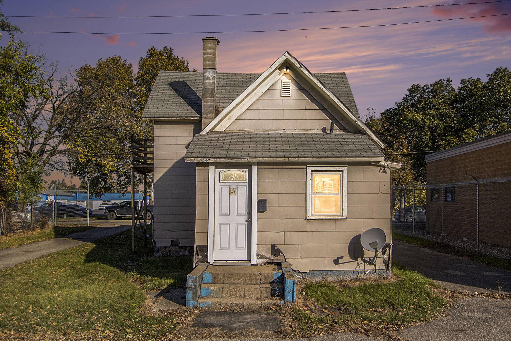 1132 E Crosstown Pkwy, Kalamazoo City, MI 49001