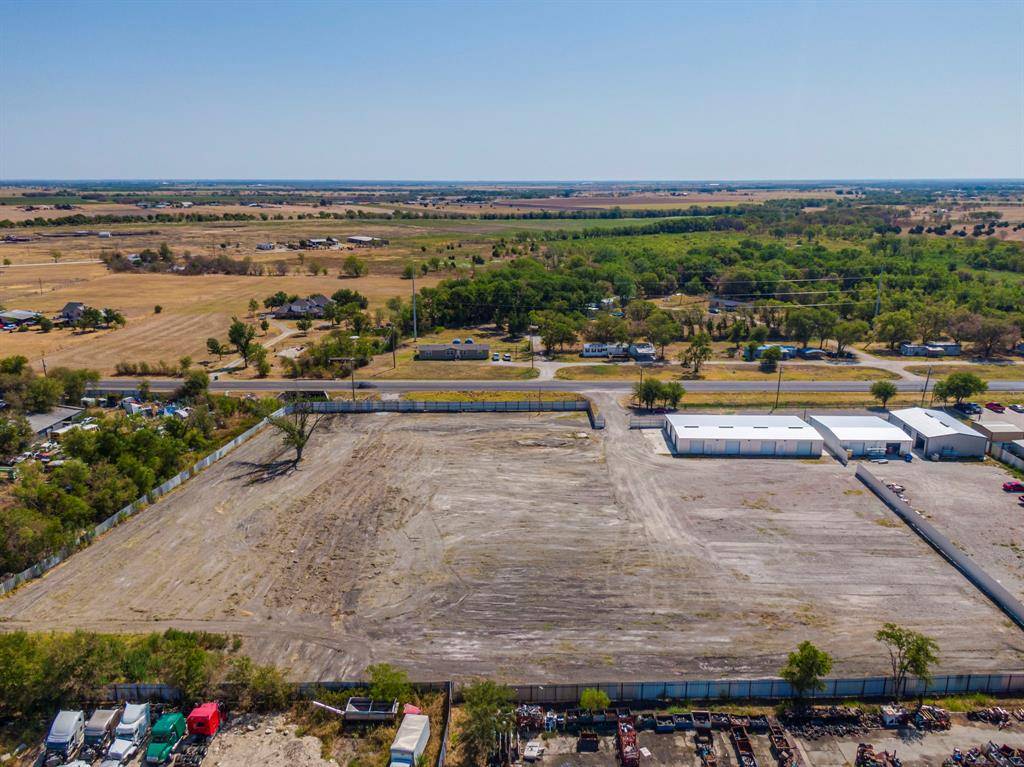 3030 S Highway 77, Waxahachie, TX 75165