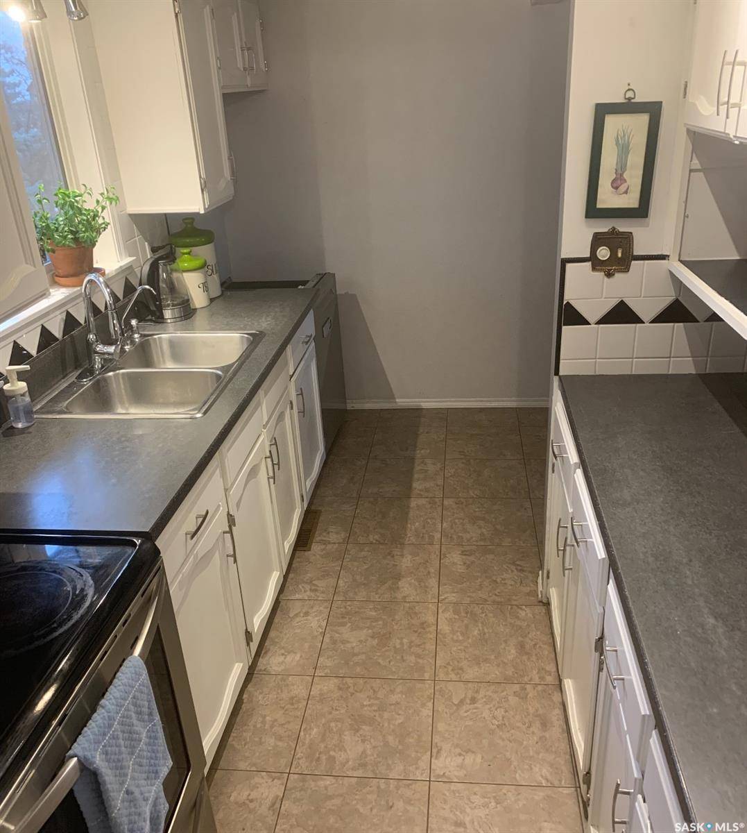 419 2nd AVENUE S, Rockglen, SK S0H 3R0