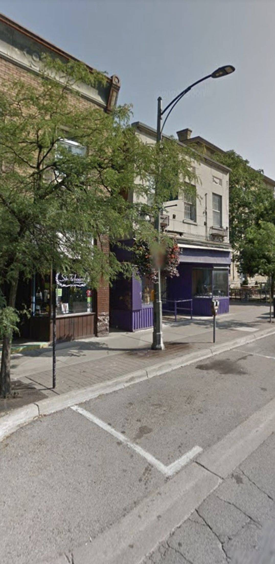 616 Dundas ST E, London East, ON N5W 2Y8