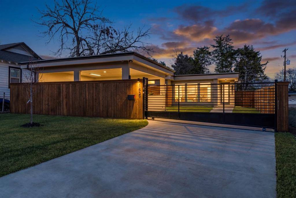 1439 E Louisiana Avenue, Dallas, TX 75216