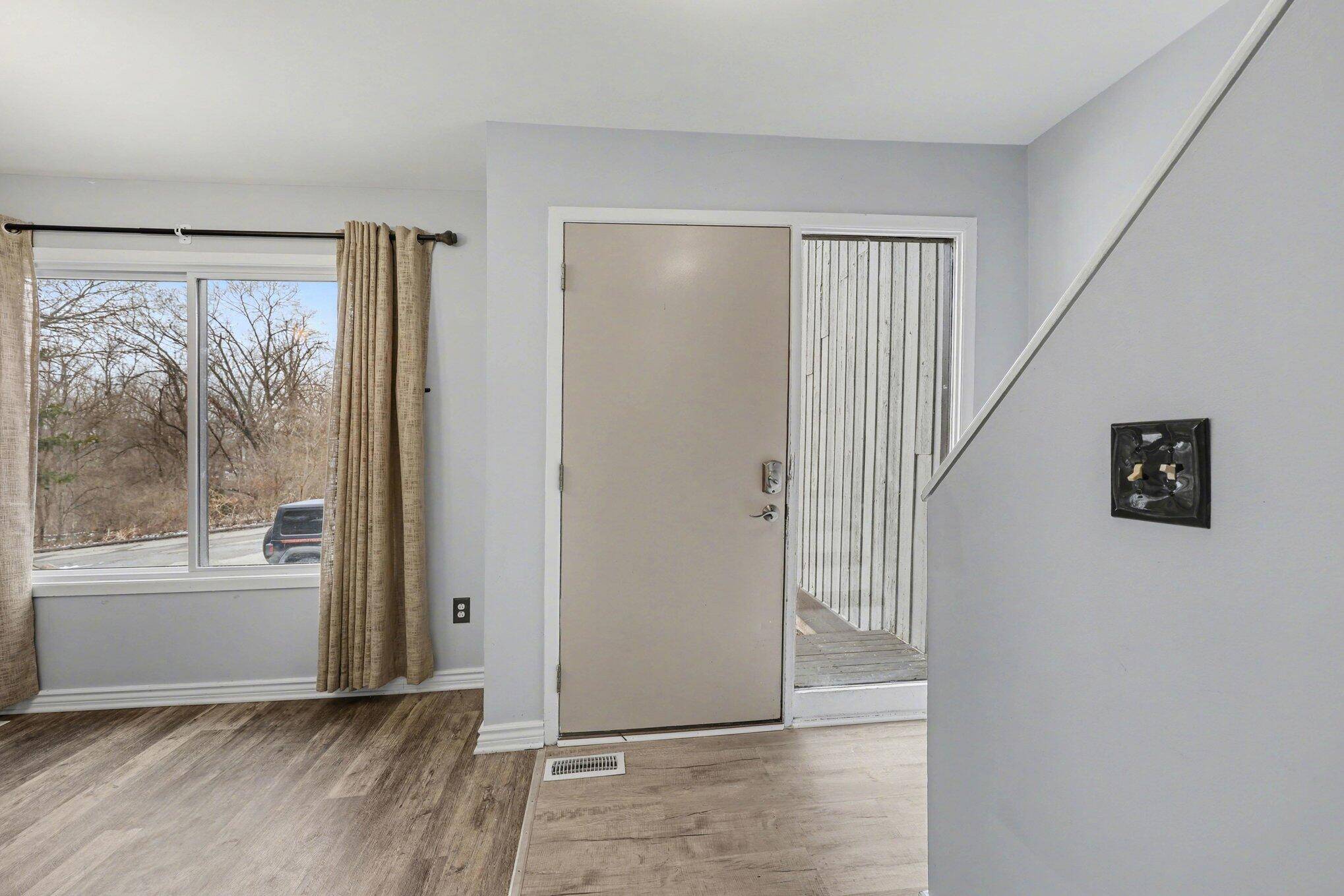 502 Stoneywood DR, Brighton City, MI 48116