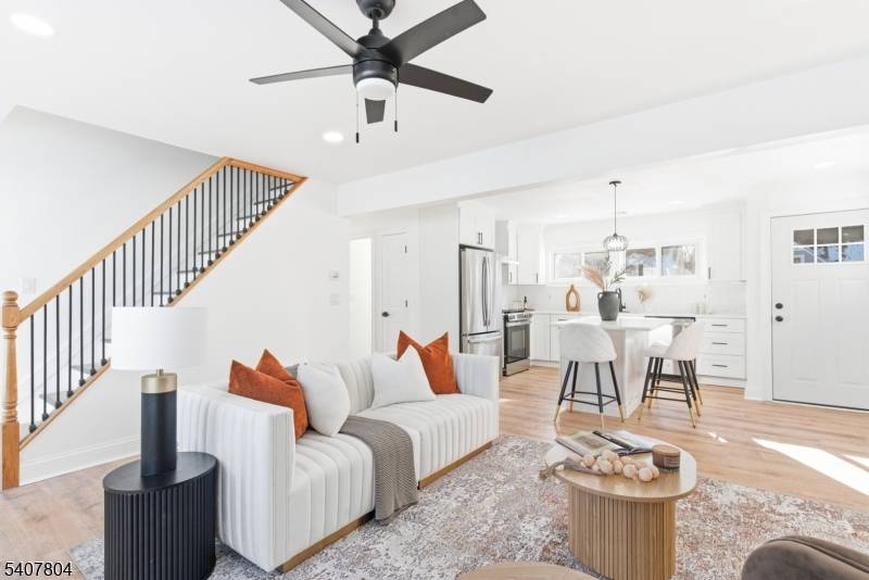 2 Gold St, Green Brook Twp., NJ 08812