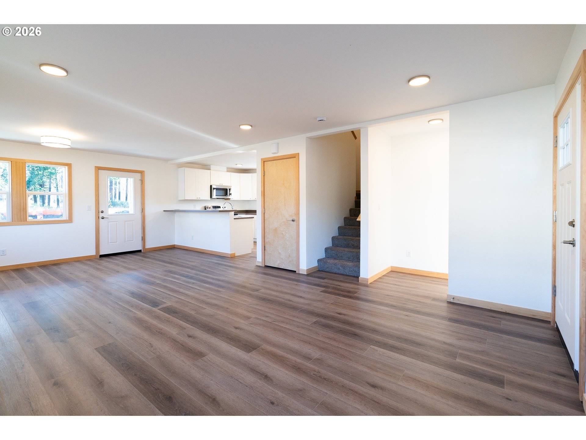 51690 Rose ST, Blue River, OR 97413