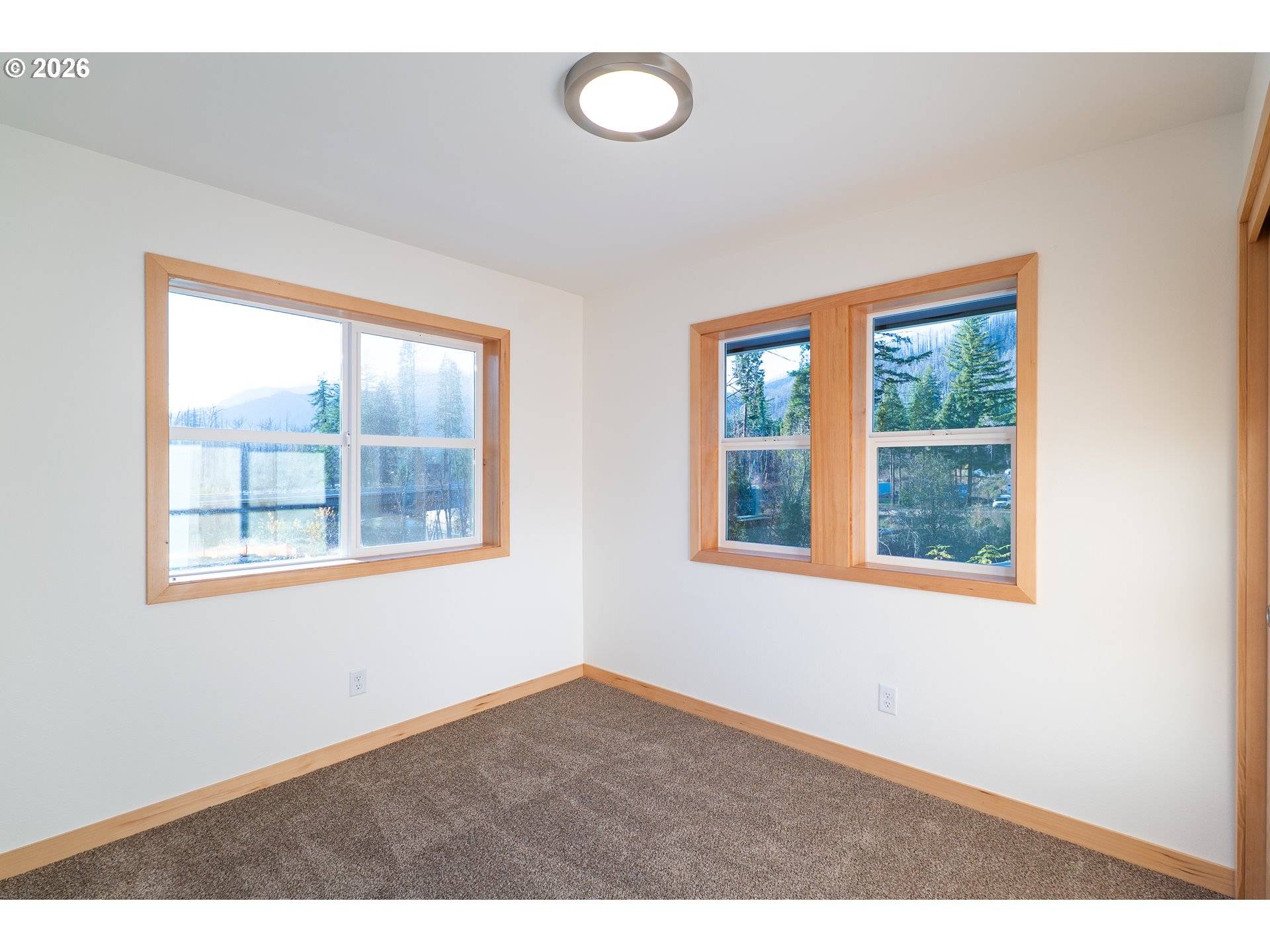 51690 Rose ST, Blue River, OR 97413