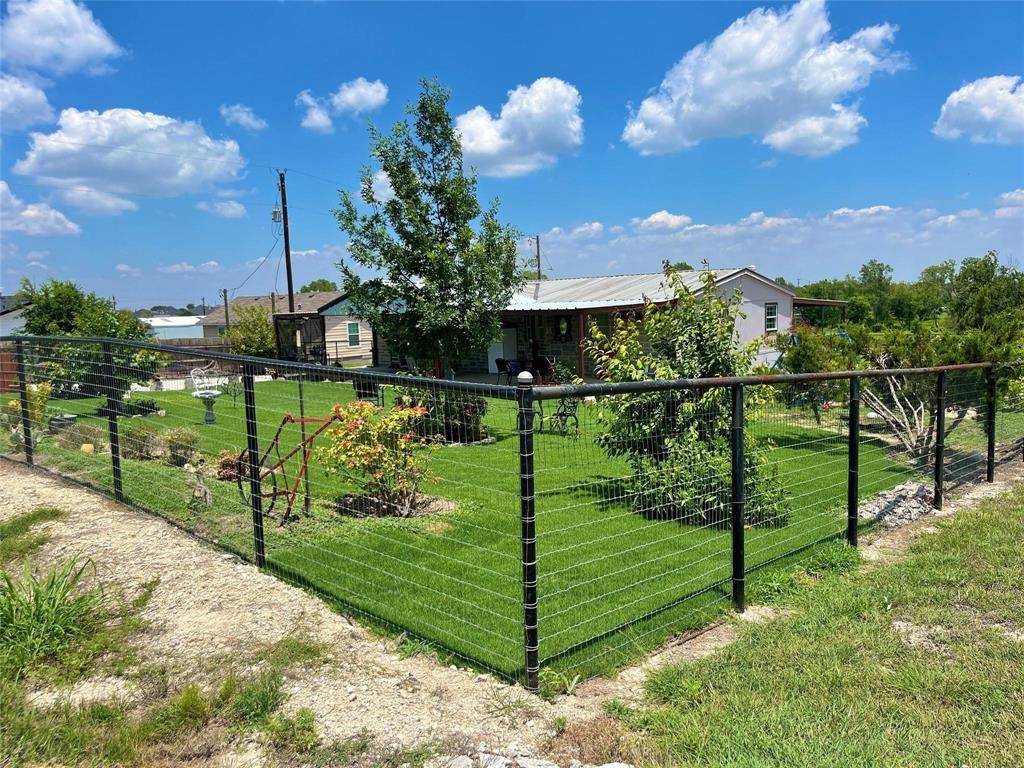 119 Overlook Trail, Azle, TX 76020