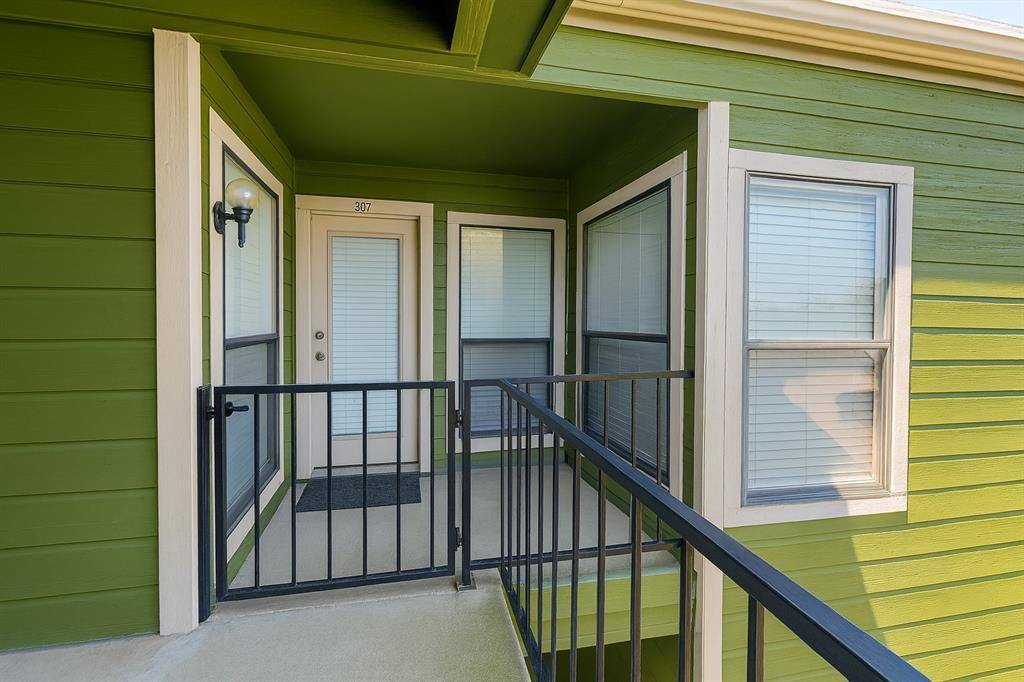 9823 Walnut Street #307, Dallas, TX 75243