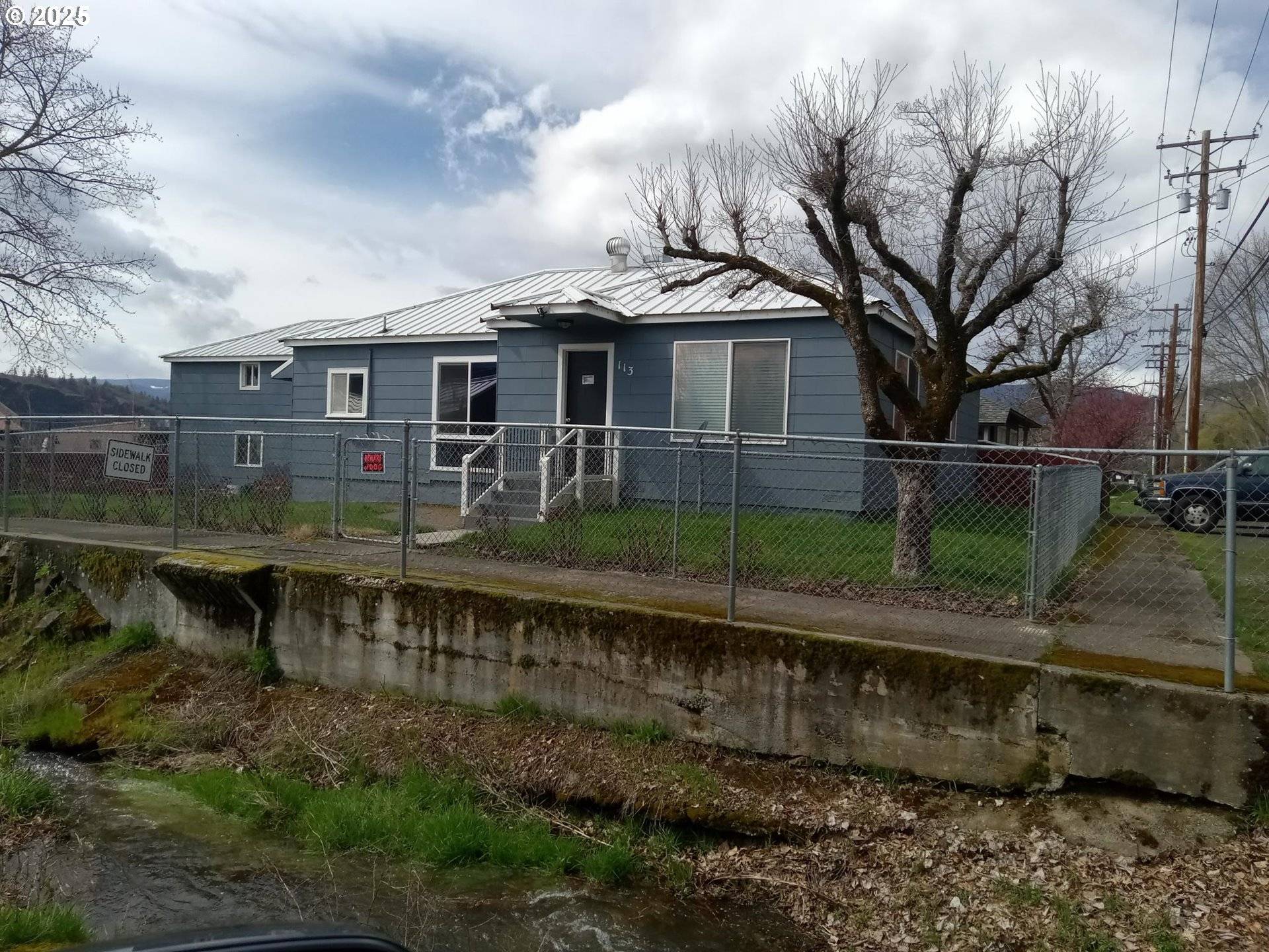 113 N WALNUT ST, Bingen, WA 98605