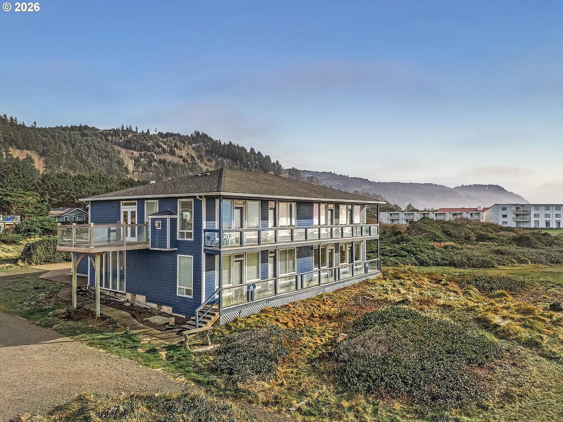 680 COOLIDGE LN, Yachats, OR 97498