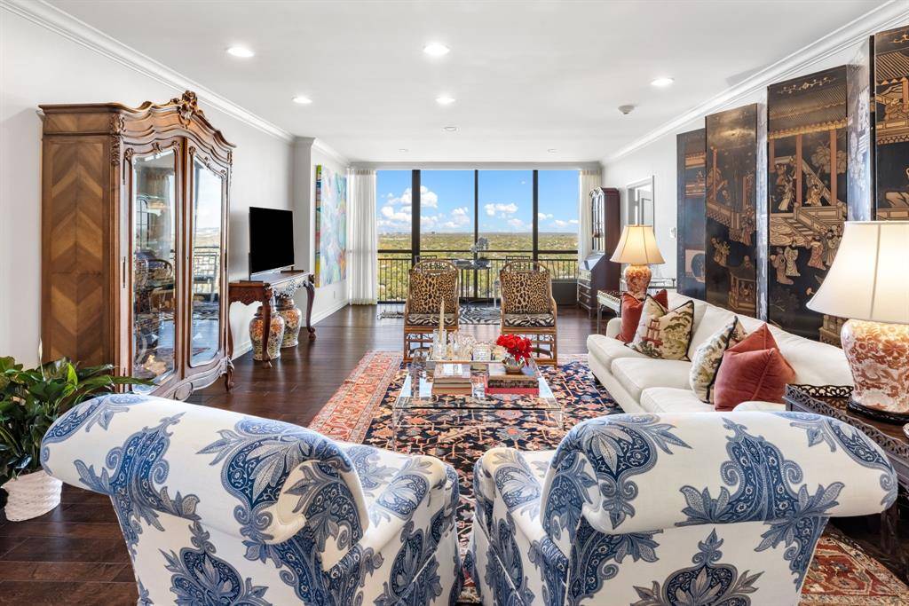 6335 W Northwest Highway #2015, Dallas, TX 75225