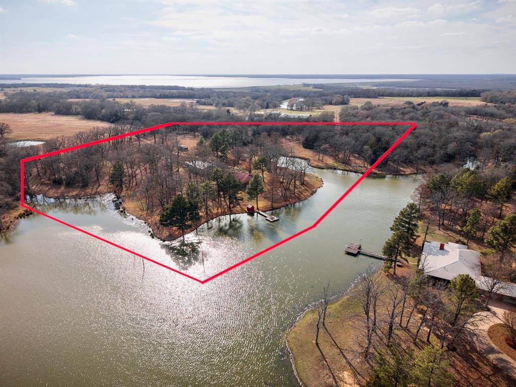 2101 County Road 2716, Honey Grove, TX 75446