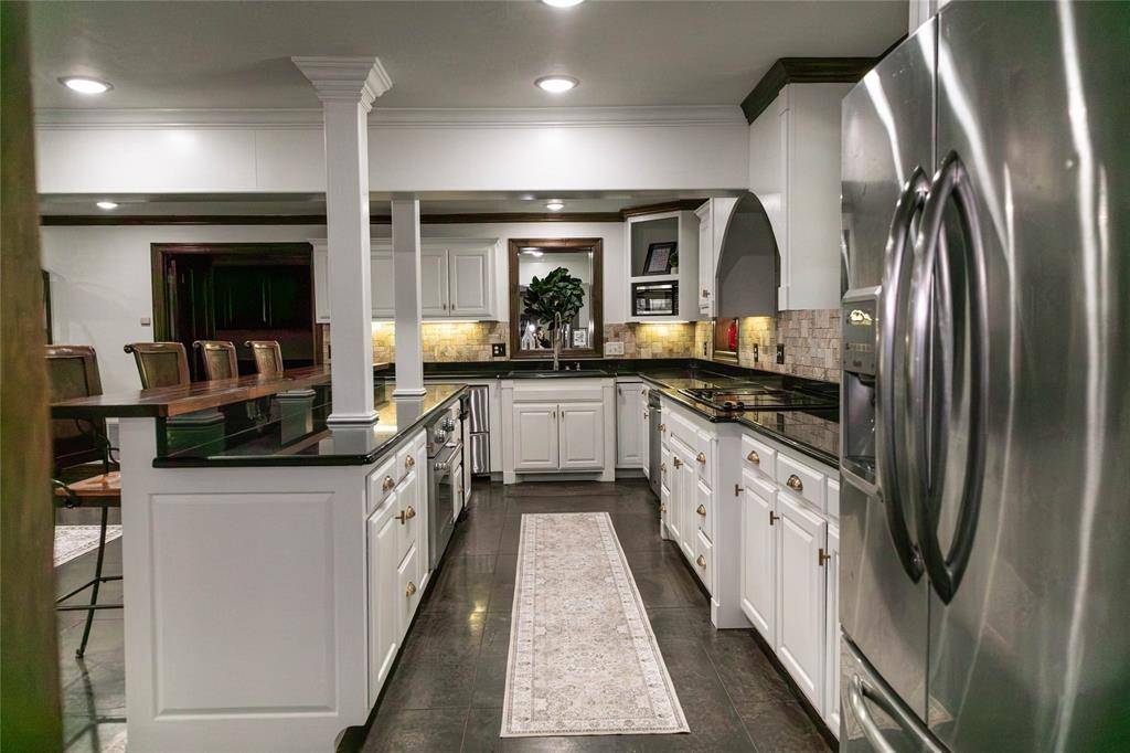 917 East Street, Graham, TX 76450