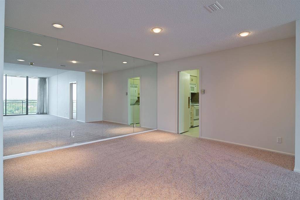 6335 W Northwest Highway #913, Dallas, TX 75225