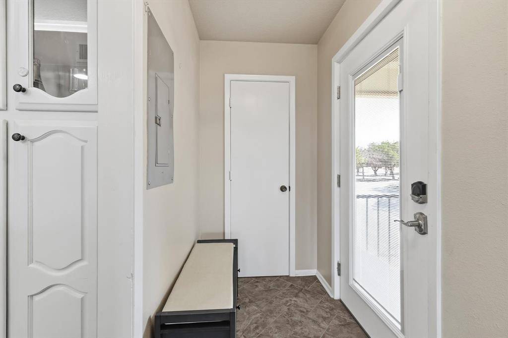 3033 Hells Gate Loop #E207, Strawn, TX 76475