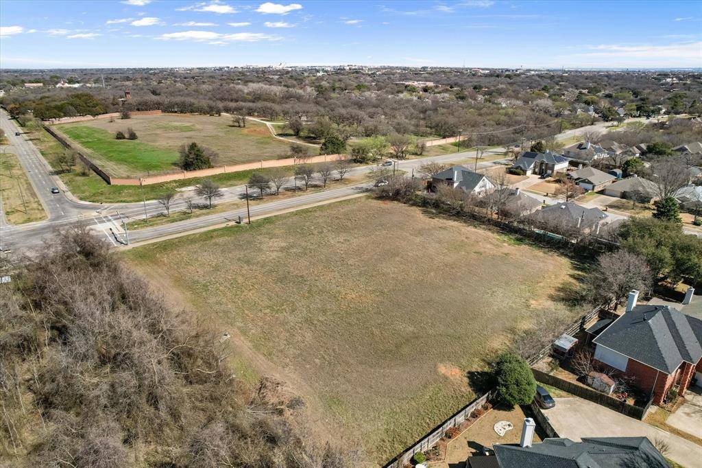 2400 W Sublett Road, Arlington, TX 76017
