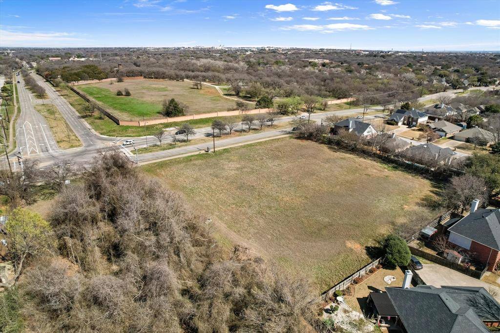 2400 W Sublett Road, Arlington, TX 76017