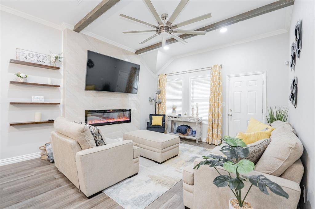 4006 Metropolitan Avenue, Dallas, TX 75210