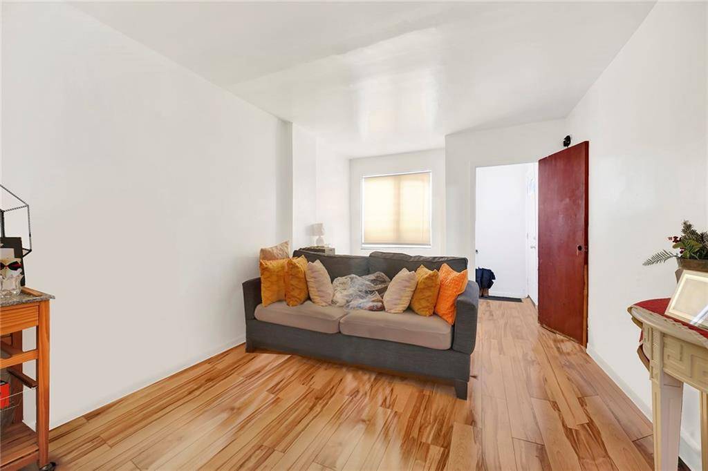 827 East 55th ST, Brooklyn, NY 11234