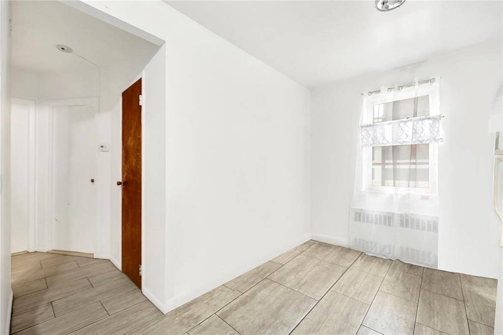 827 East 55th ST, Brooklyn, NY 11234