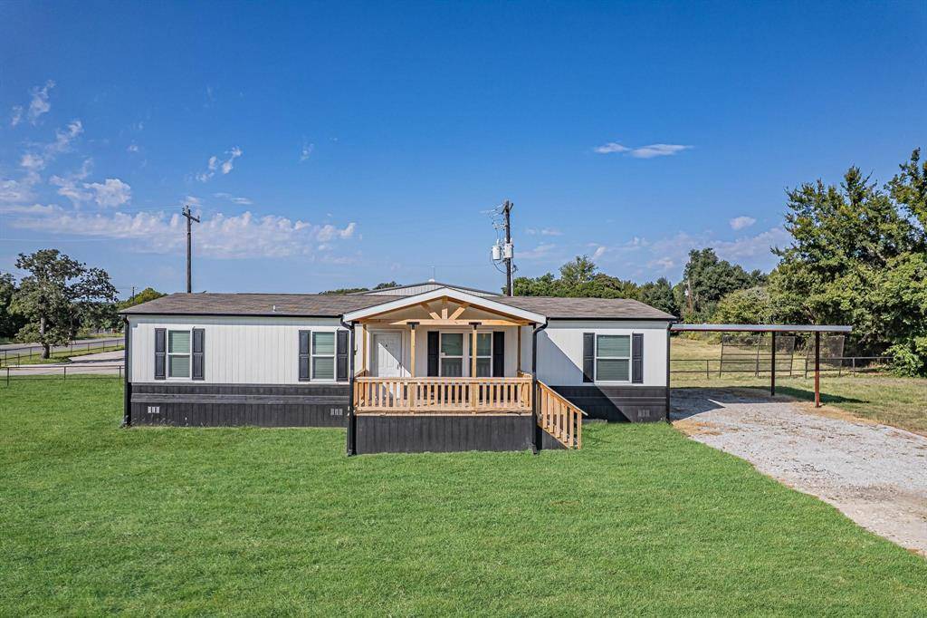 105 Beaver Creek Drive, Azle, TX 76020