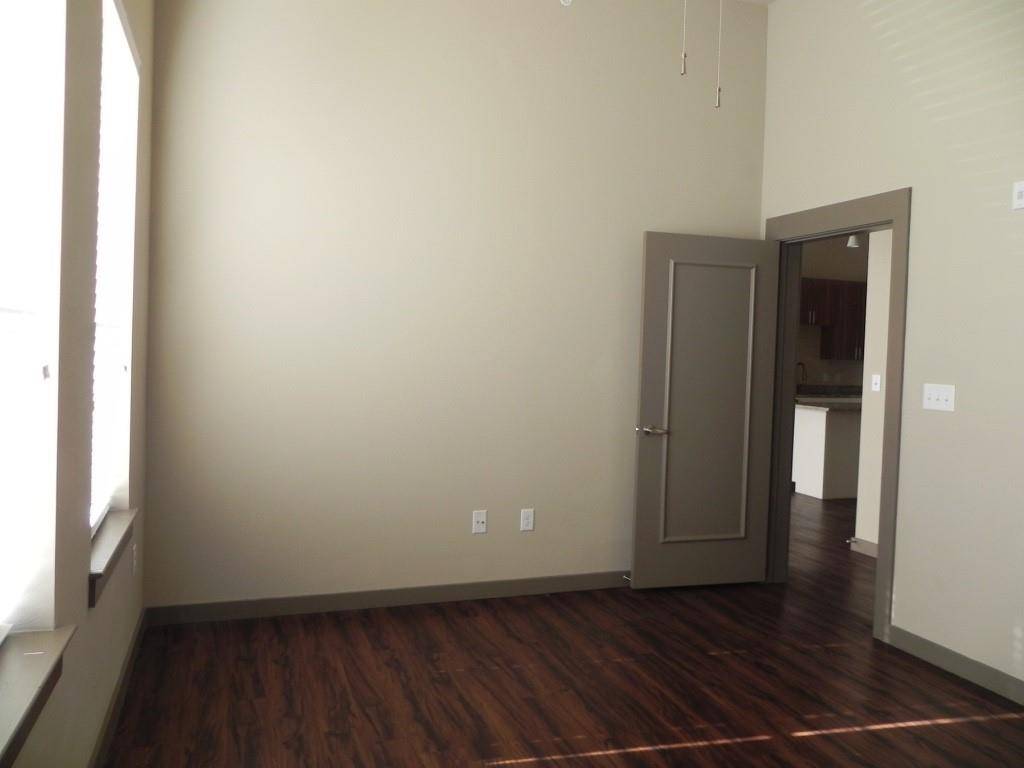 4320 Dickason Avenue #308, Dallas, TX 75219