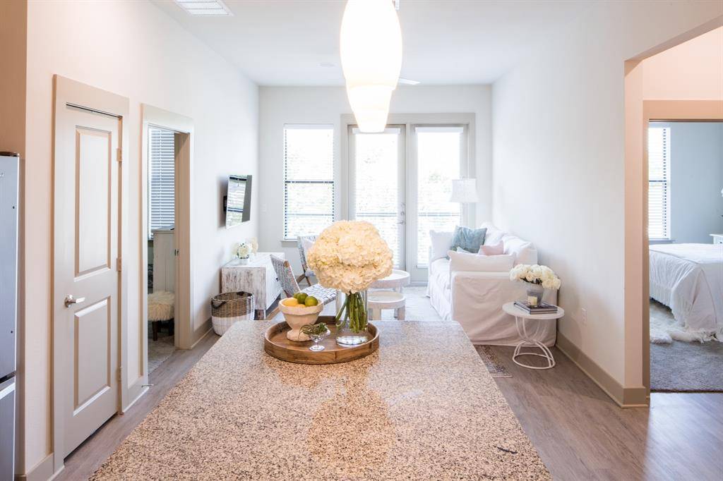 7518 Eastern Avenue #301, Dallas, TX 75209