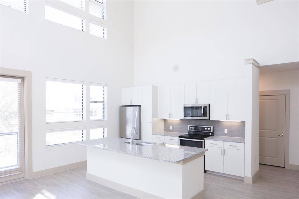 2100 Moser Avenue #303, Dallas, TX 75206