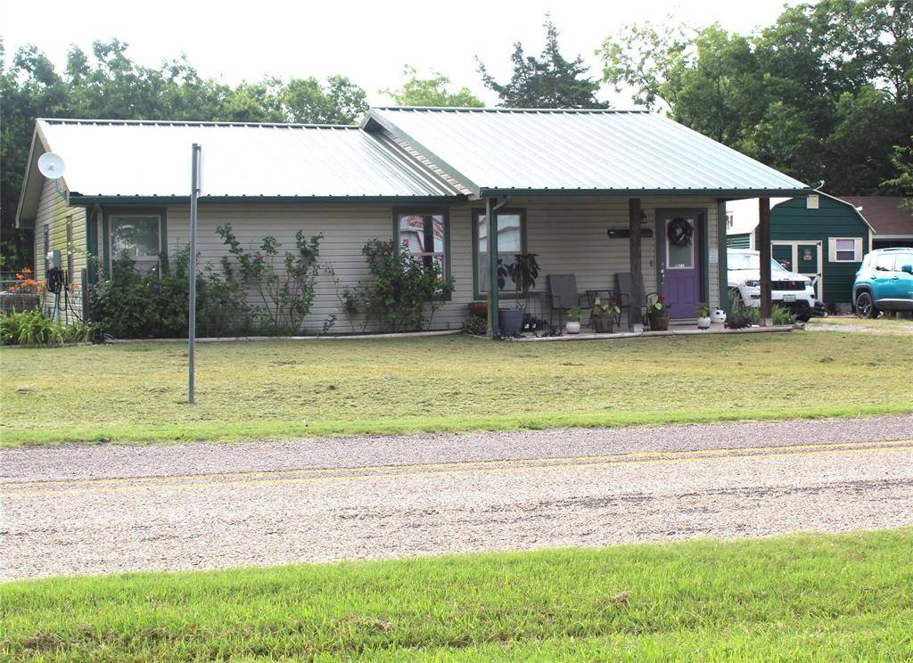 402 Cleveland Street, Bailey, TX 75452