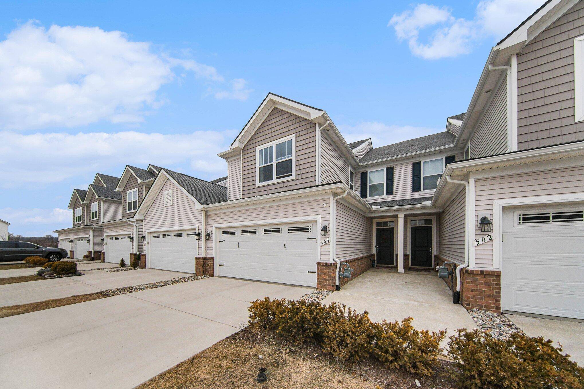 503 Maize LOOP, Saline Twp, MI 48176