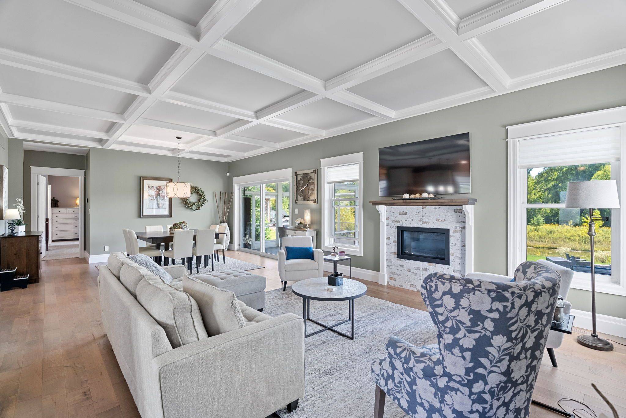 4 Fawn Creek LN, Bluewater, ON N0M 1G0